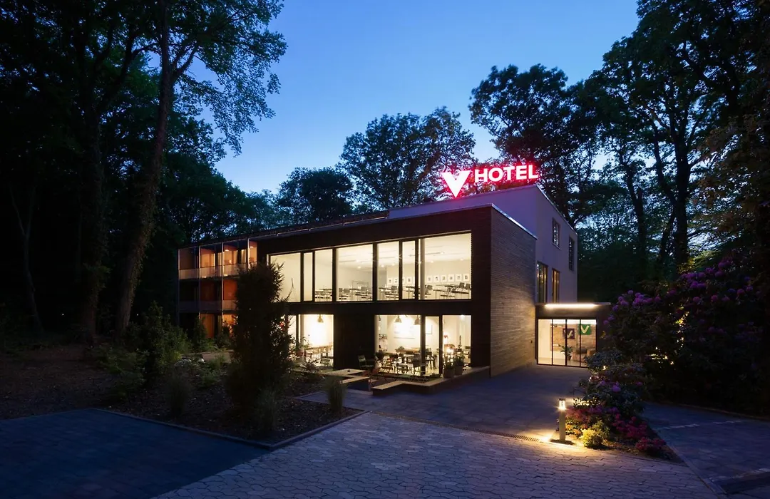 V-Hotel-1