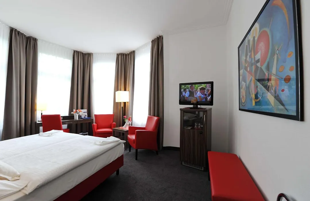 Best Western Hotel Kaiserhof-1